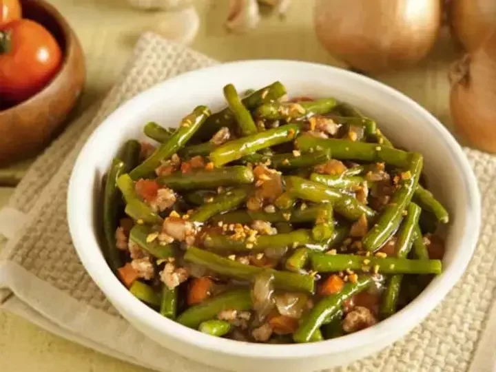 Stir Fried Sitaw with Ground Pork