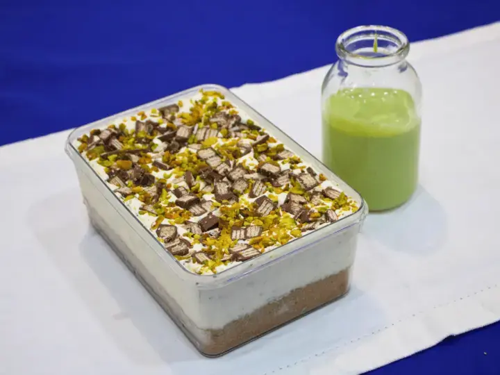 Dubai Chocolate-Inspired Ref Cake