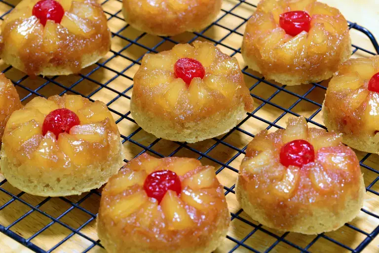 Bakery Style Pineapple Cake