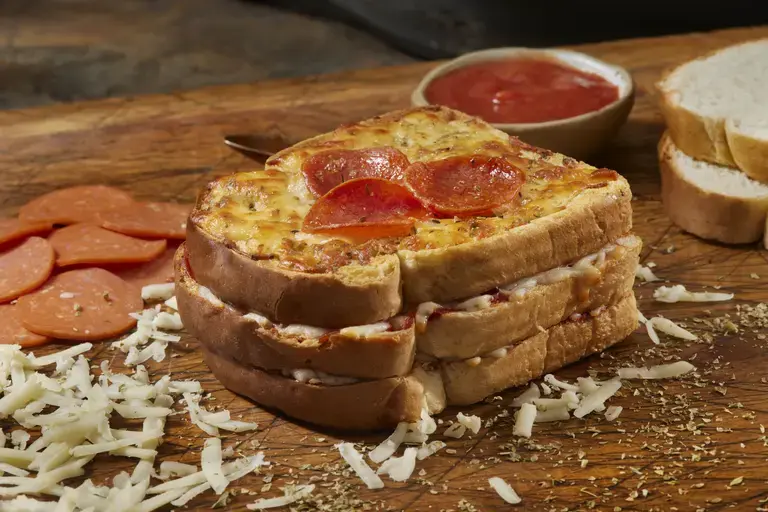 Air Fryer Bread Pizza