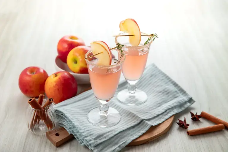 Apple Mimosa mocktail