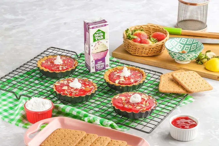 Strawberry and Almond cream tart