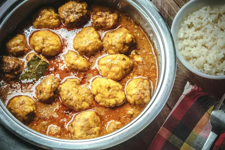 White Chicken Meatball Curry