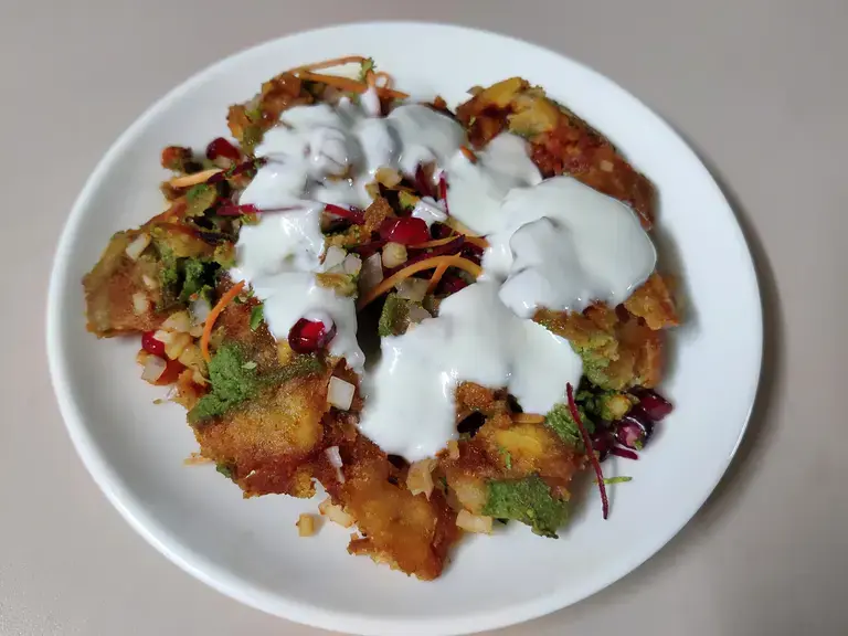 Aloo Tikki with Tamarind Sauce