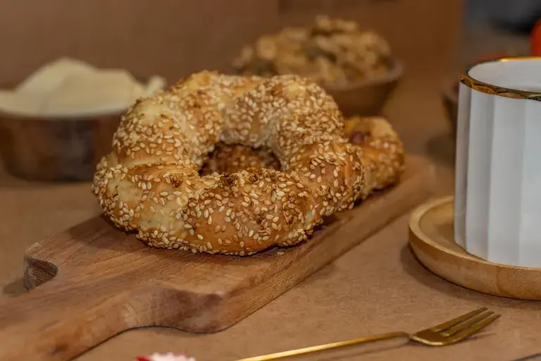 Sesame Chicken Bread Rolls