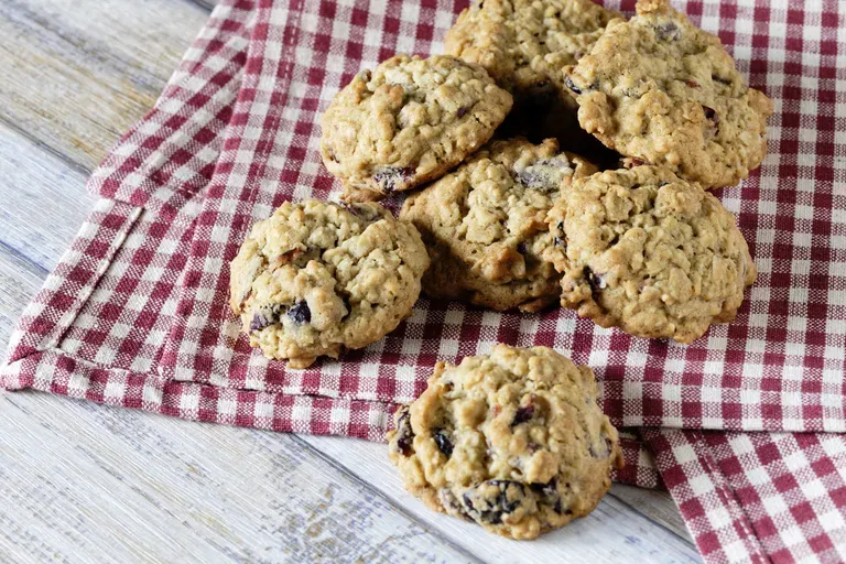 oatmeal and choc chip cookies