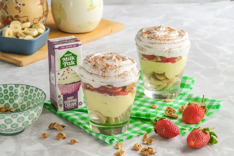 Banana and Strawberry Cream Pie