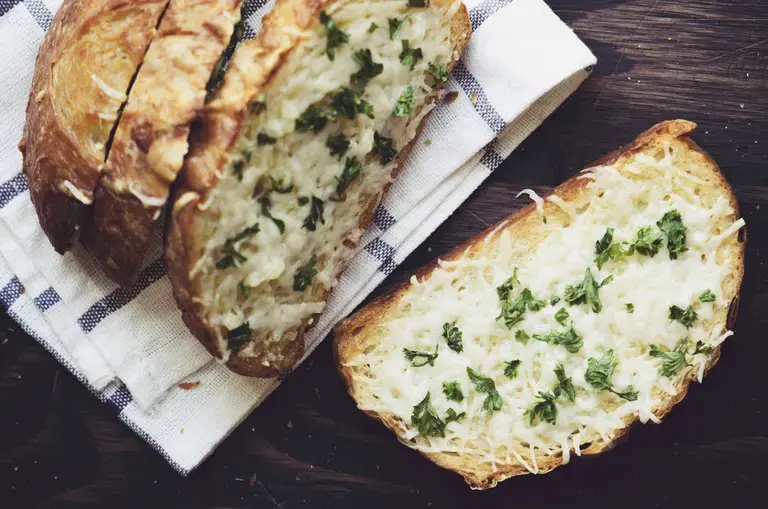cheesy garlic bread