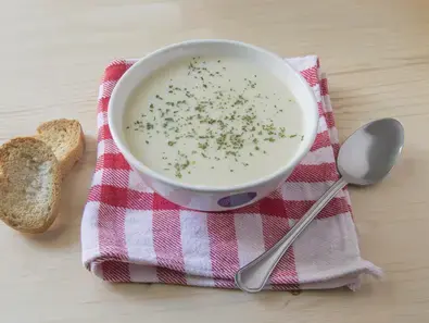 cream of almond soup