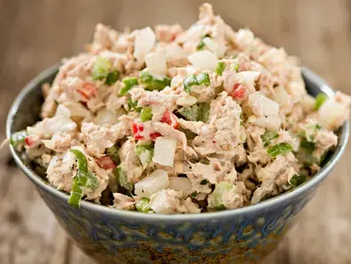 yogurt and dill chicken salad