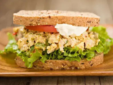 chicken spread sandwich