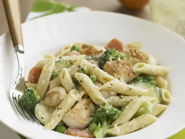 Penne with Chicken and Broccoli