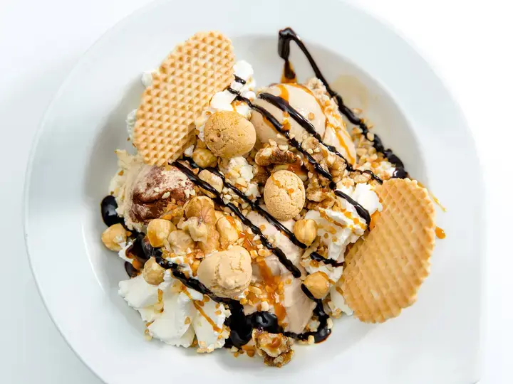 Crispy Ice Cream Sundaes