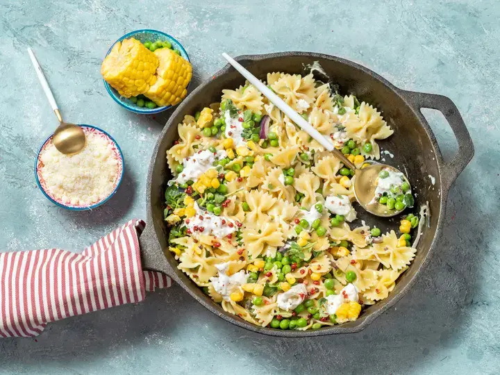 peppery pasta with corn and mushroom