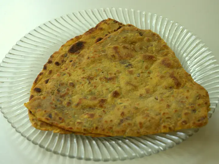 Mooli Paratha