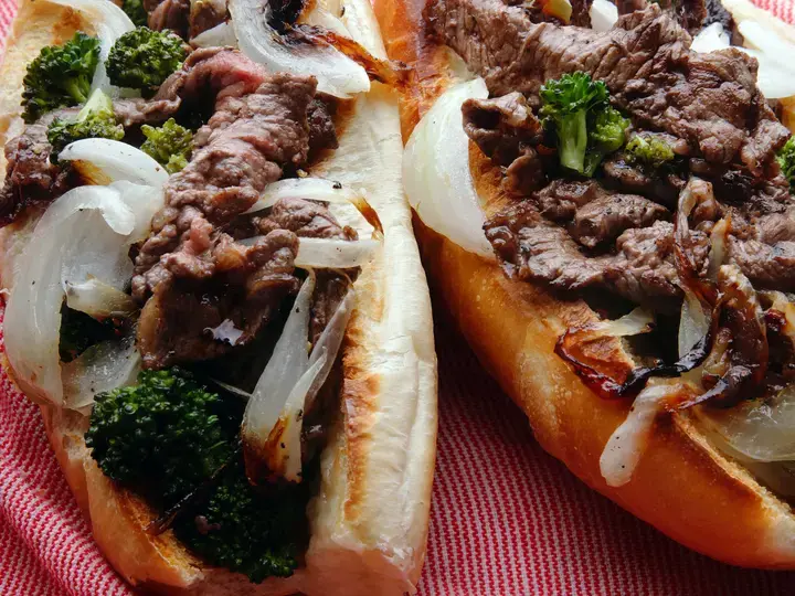 beef and broccoli buns