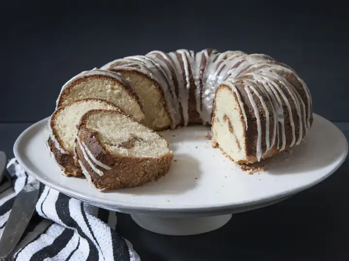 cinnamon swirl cake