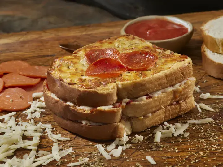 Air Fryer Bread Pizza