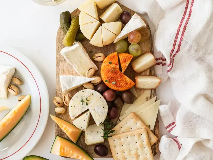cheese and cracker platter