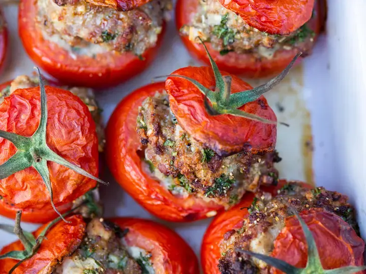 Oven-Baked Filled Tomatoes