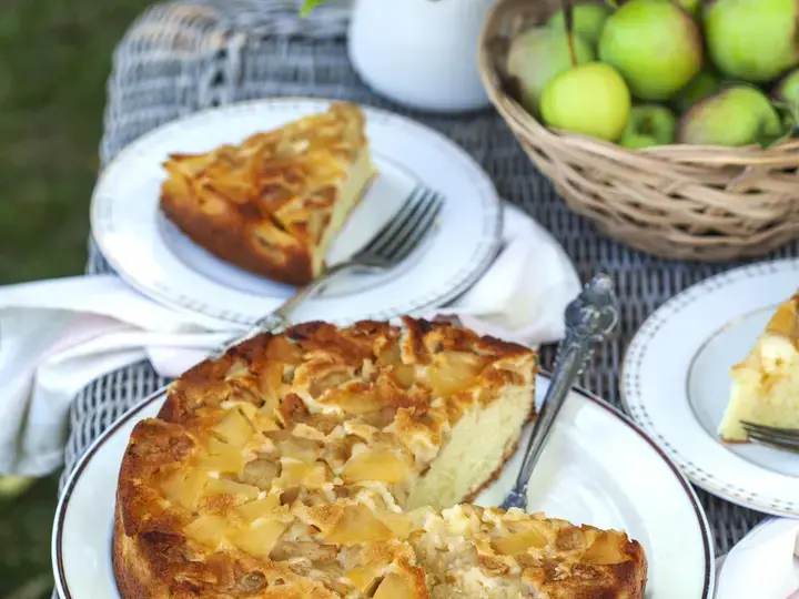 apple cinnamon upside down cake