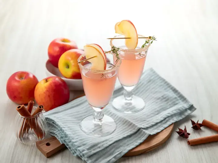 Apple Mimosa mocktail