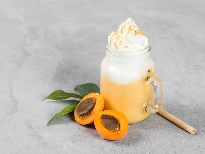 peach and oats shake