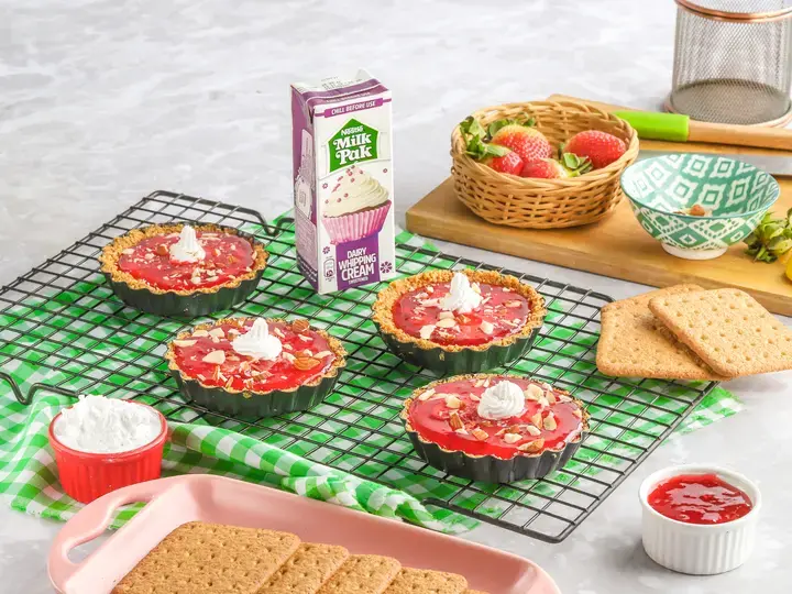 Strawberry and Almond cream tart