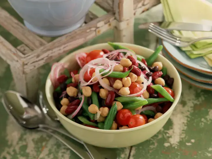 green bean nutty salad