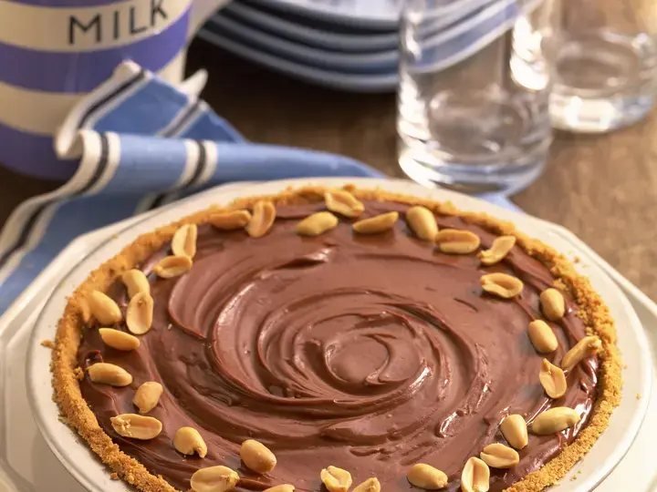 Chocolate Peanut Butter Truffle Pie