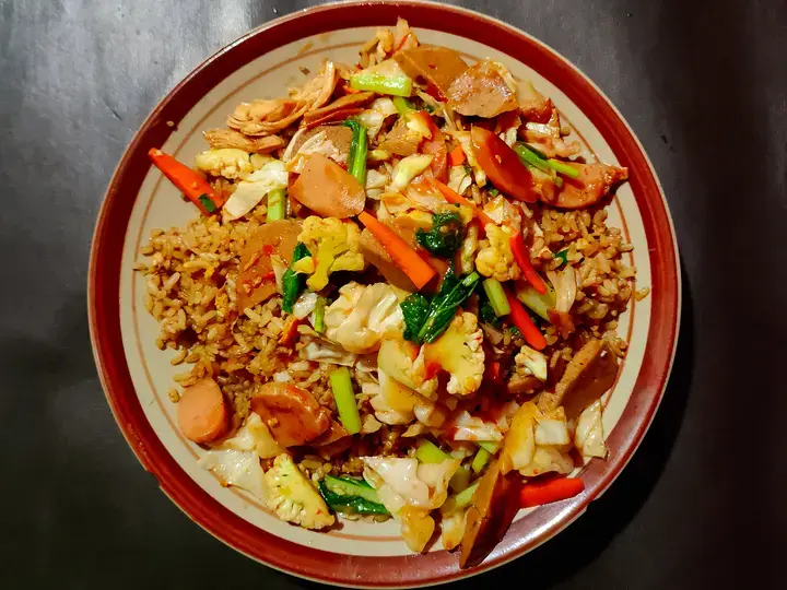 chicken and vegetable fried rice