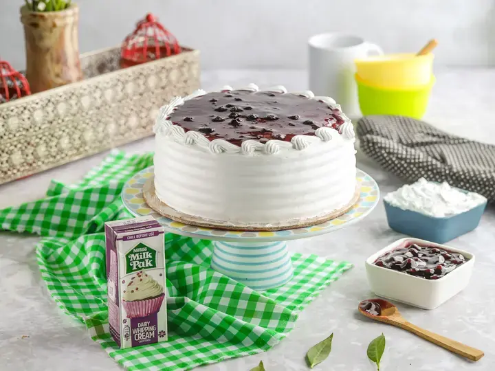 Blueberry Cake with Lemon Sponge