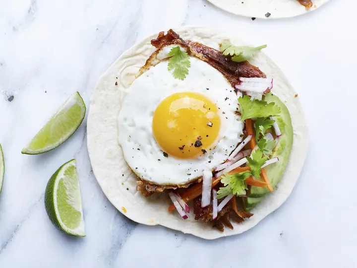 egg tacos with nuts