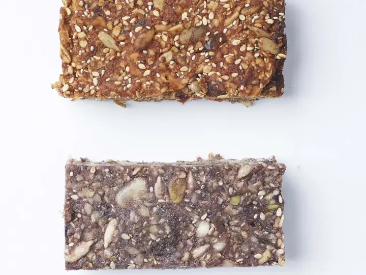 Super seed snack bar