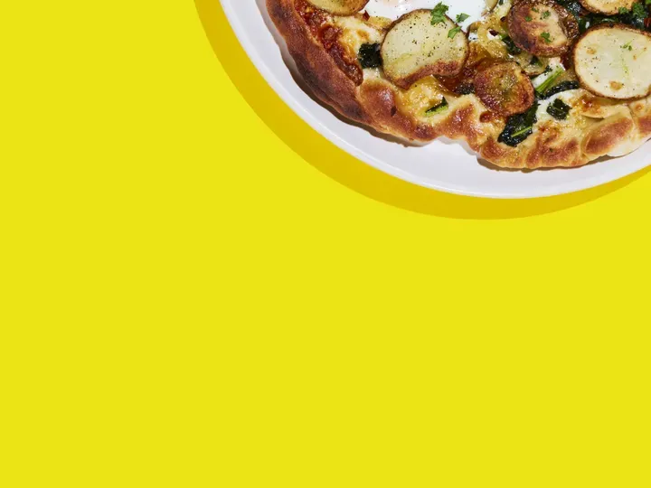 chicken malai boti pizza