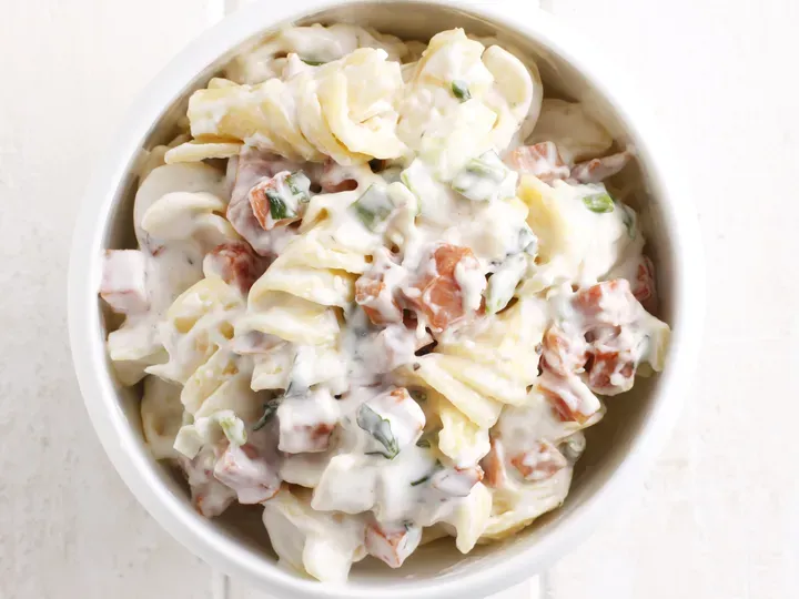 deli style pasta salad