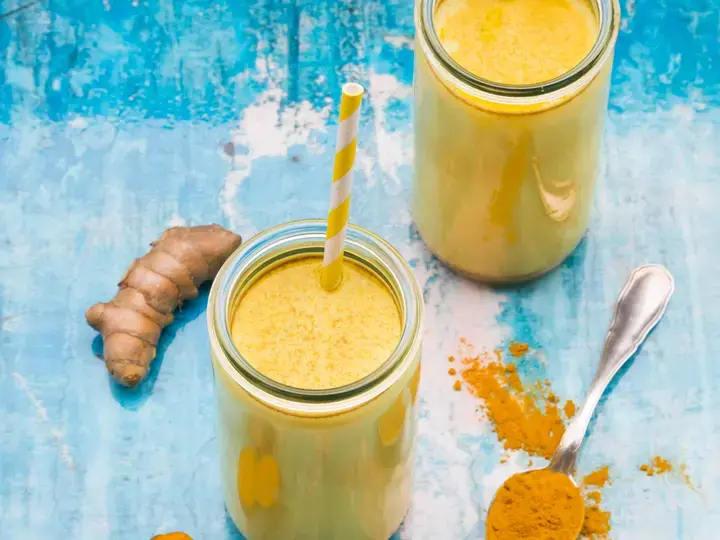 golden turmeric latte