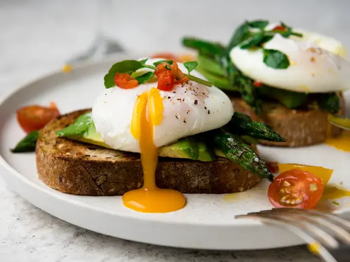 poached egg on toast