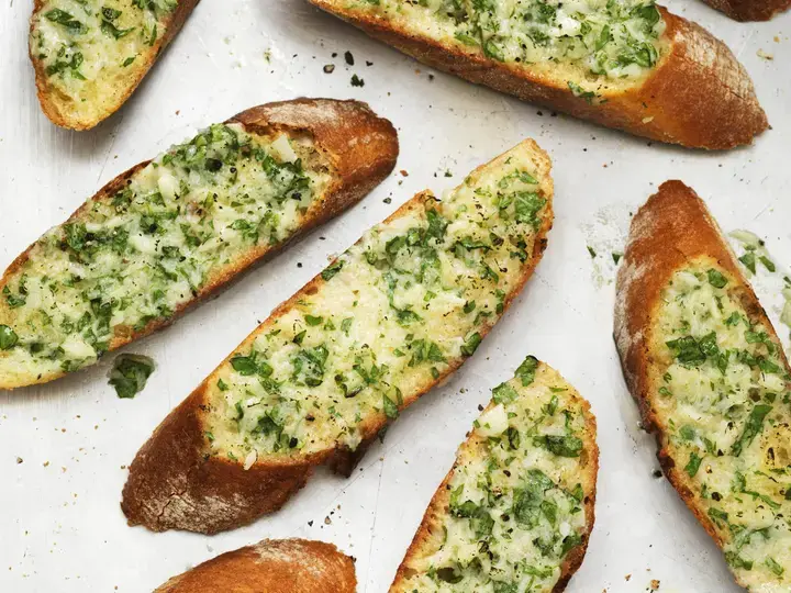 chili garlic toast sticks