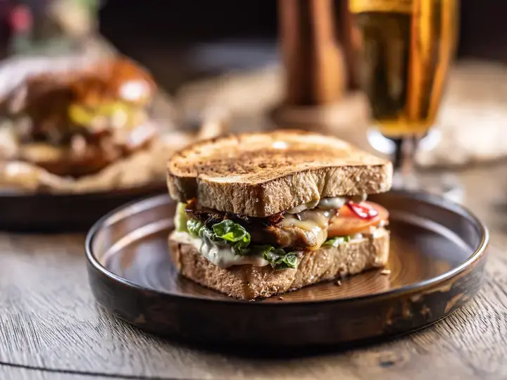 Chicken Sandwich with Sriracha Mayo