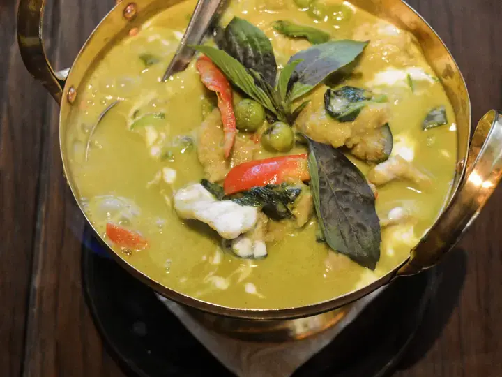 Thai chicken with coconut milk and lemon grass