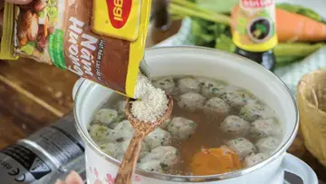 Canh cải bẹ xanh thịt viên 4