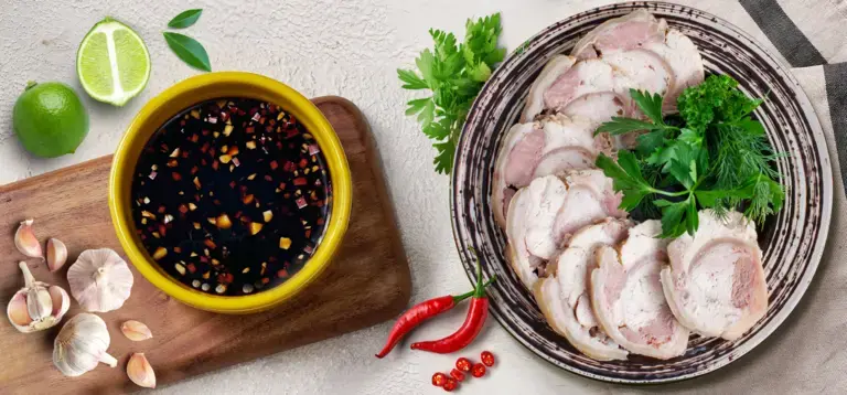 Sốt tương Maggi chấm thịt luộc vị Nam