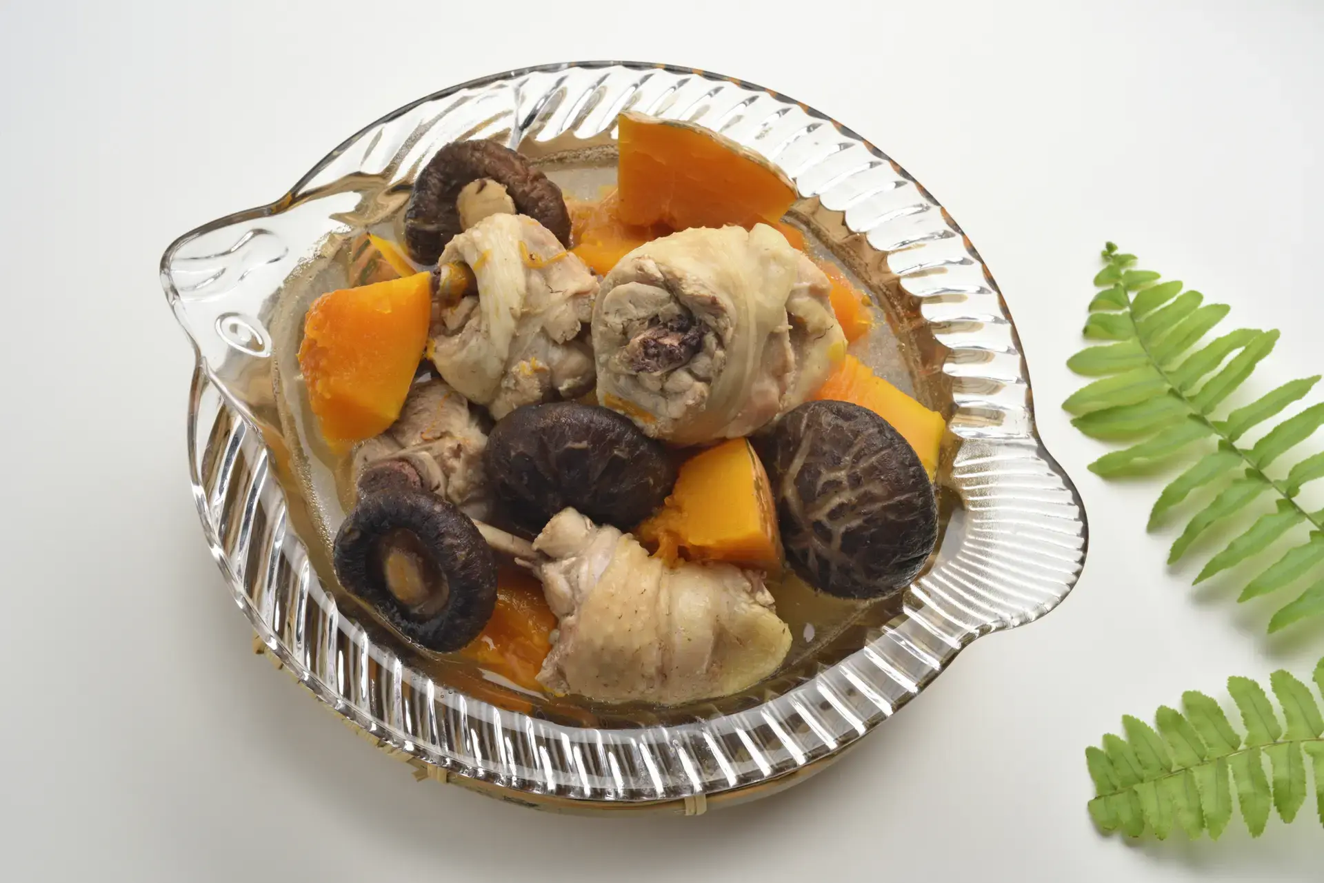 Công thức nấu gà nhồi thịt hầm nấm chuẩn vị