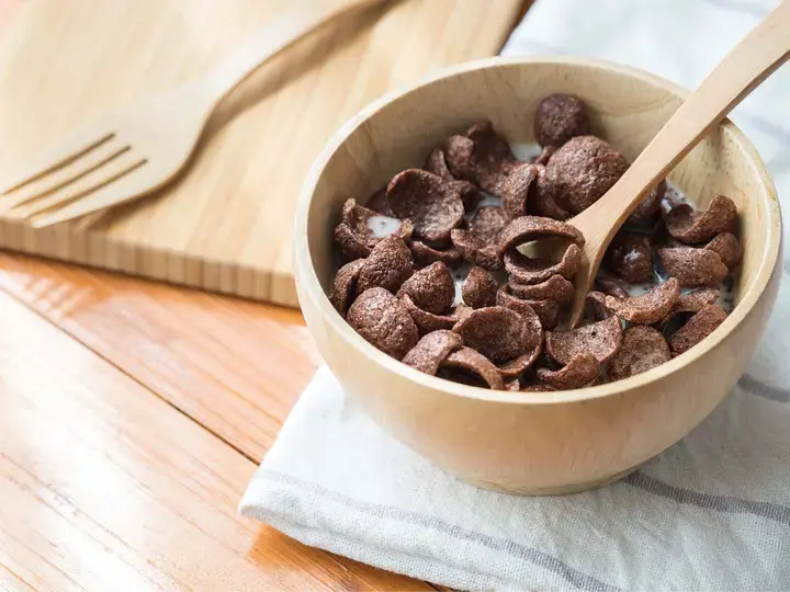 Ăn sáng bằng ngũ cốc nguyên cám