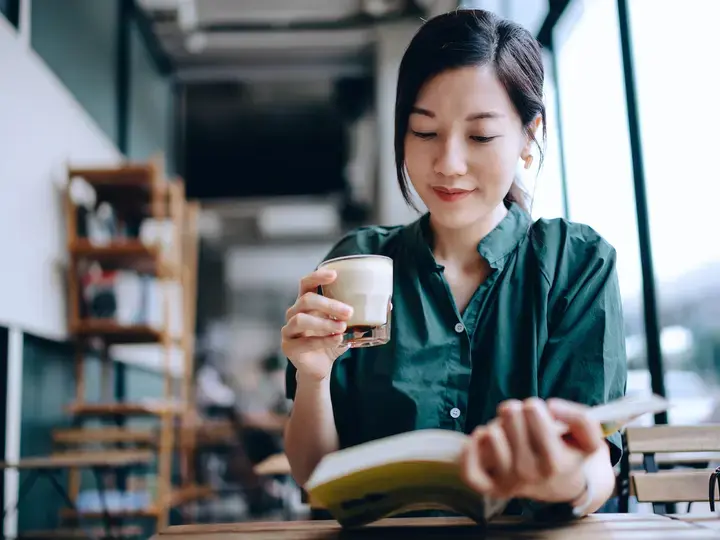 Thưởng thức đồ uống yêu thích đem lại giây phút bình yên