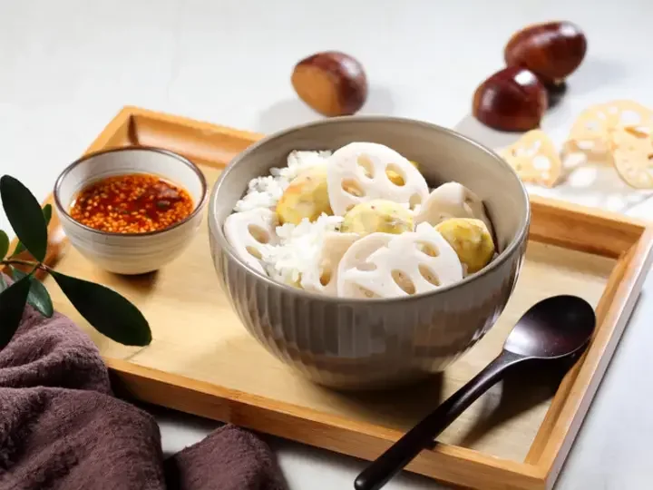 Cách nấu cháo củ sen thơm ngon, thanh nhiệt cho những bữa cơm hàng ngày